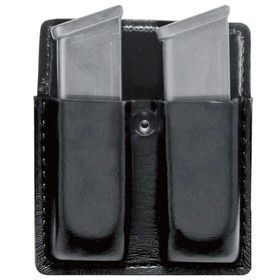 Safariland 75 open top double Magazine Pouch for Glock 20/21 round mags features a belt loop mount and SafariLaminate construction.